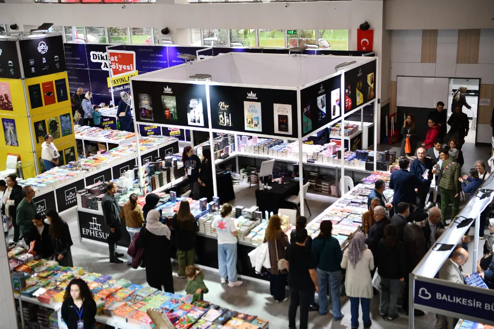 Kitap Fuarı’na ziyaretçi akını