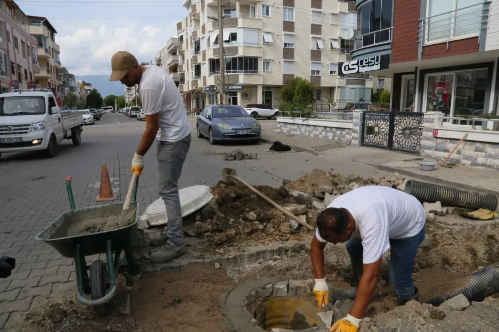 Edremit Belediyesi’nde altyapı çalışmaları devam ediyor