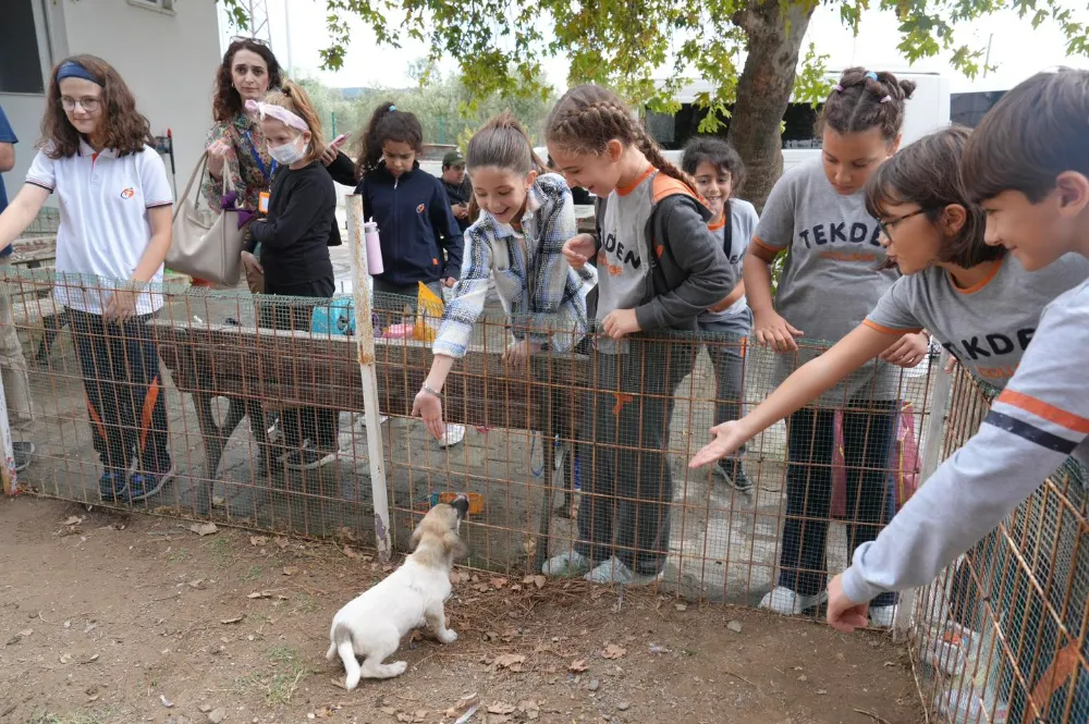 MİNİK ÖĞRENCİLERDEN ANLAMLI ZİYARET