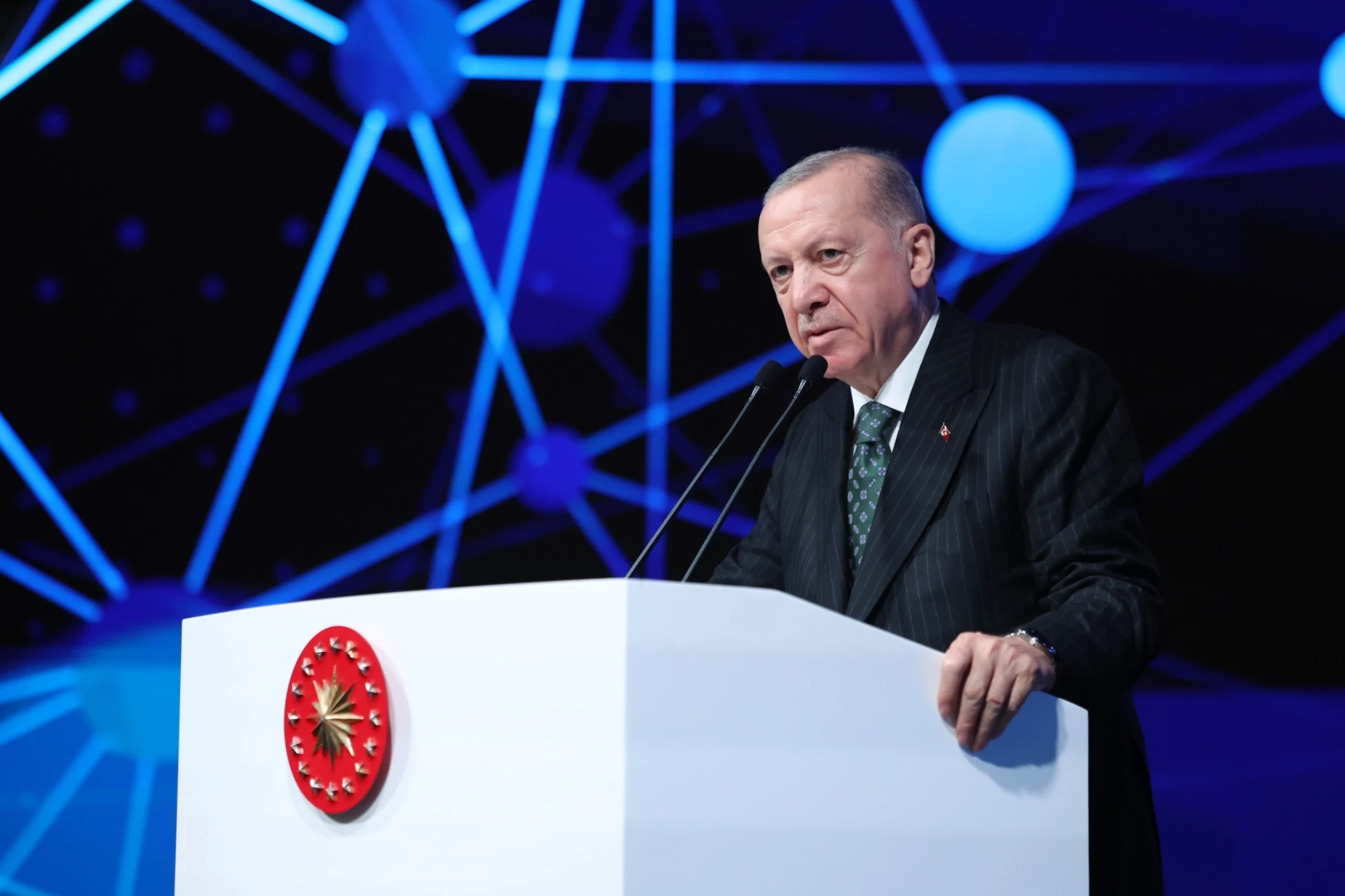 Erdoğan: Eğitimde dijital altyapı güçleniyor