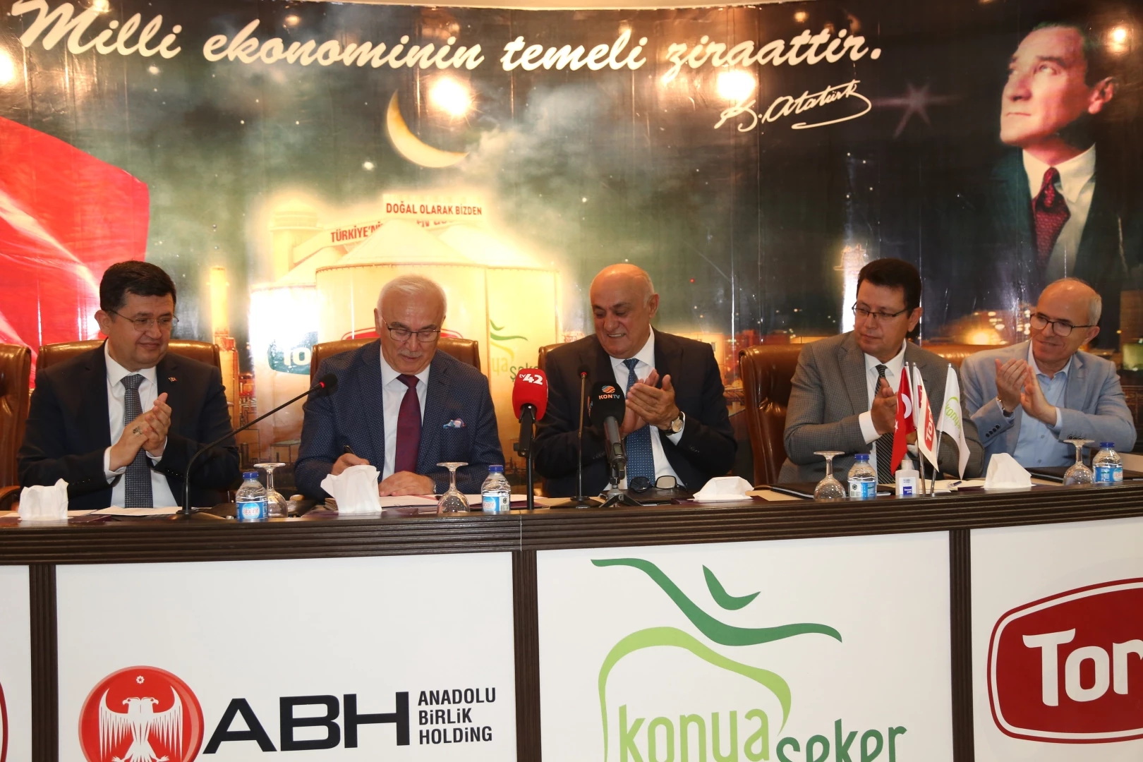 Anadolu Birlik Holding Ve Tarım Kredi güçlerini birleştirdi 