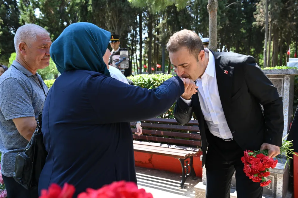 Büyükşehirden şehitliklere detaylı bakım