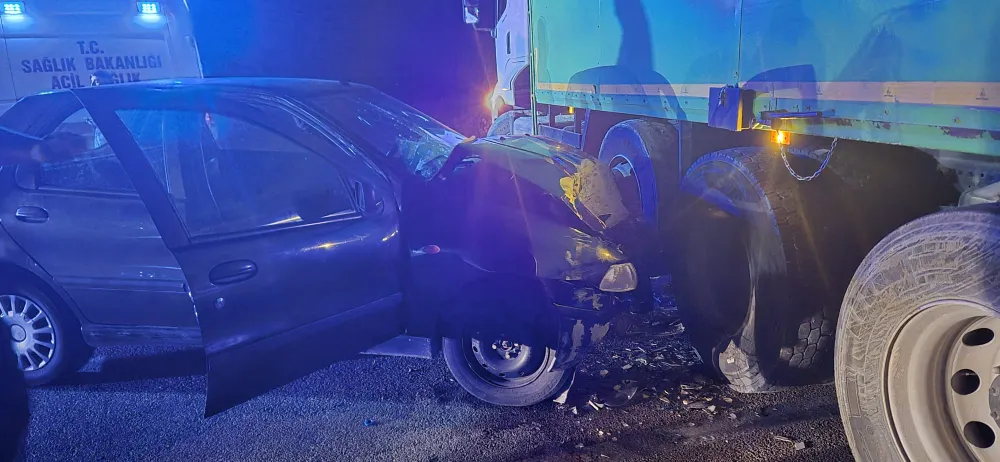 BALIKESİR-BANDIRMA KARAYOLUNDA YARALANMALI KAZA