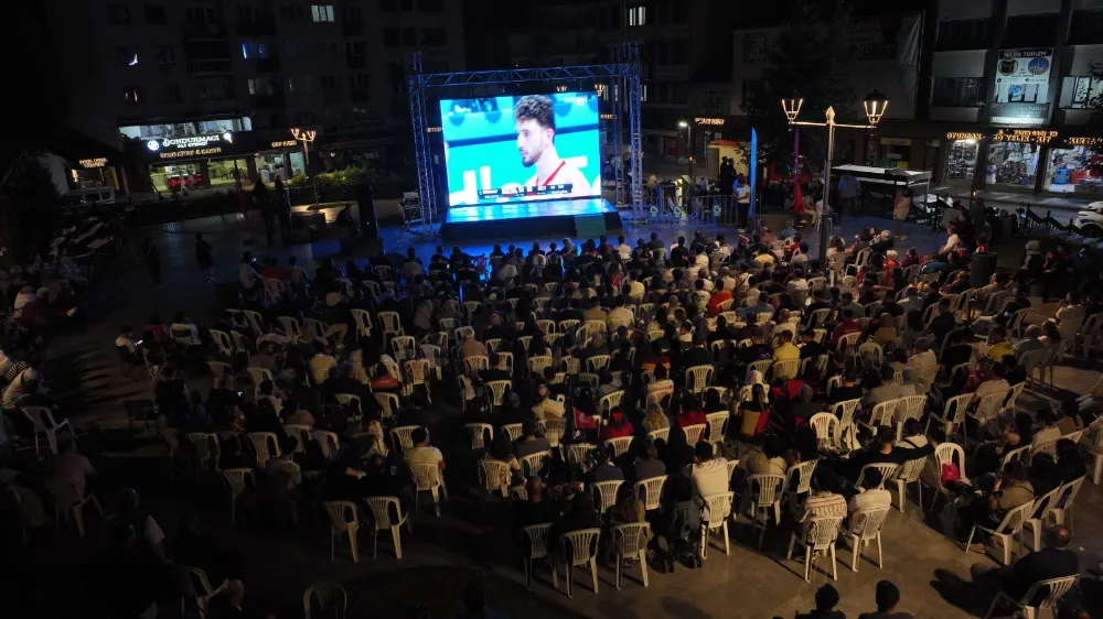 A Milli Basketbol Takımı yuvaya gümüş madalyayla döndü